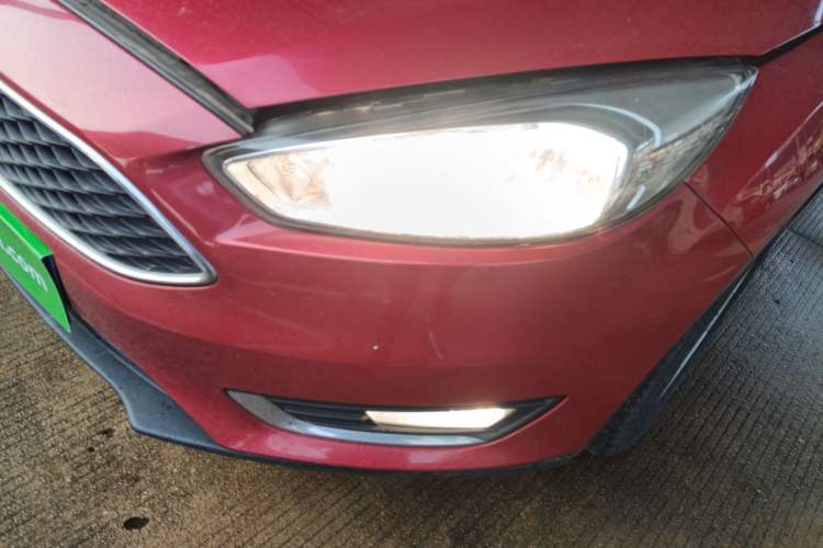 Used Ford Focus 2015 Hatchback 1.6L Automatic Fashion Edition
