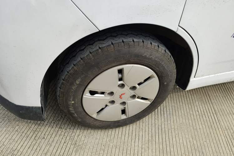 Used Wuling Yangguang 2024 300km Comfort Version with Sealed Windows 60kW
