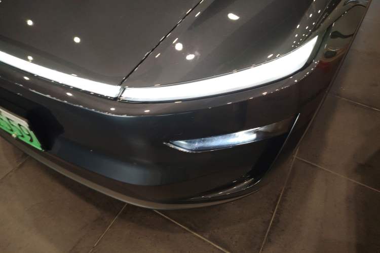 Used Tesla Model Y 2025 Rear-Wheel Drive First Edition
