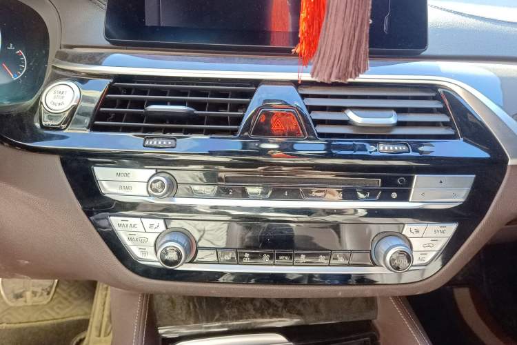 Used BMW 5 Series 2019 Restyled 525Li M Sport Package