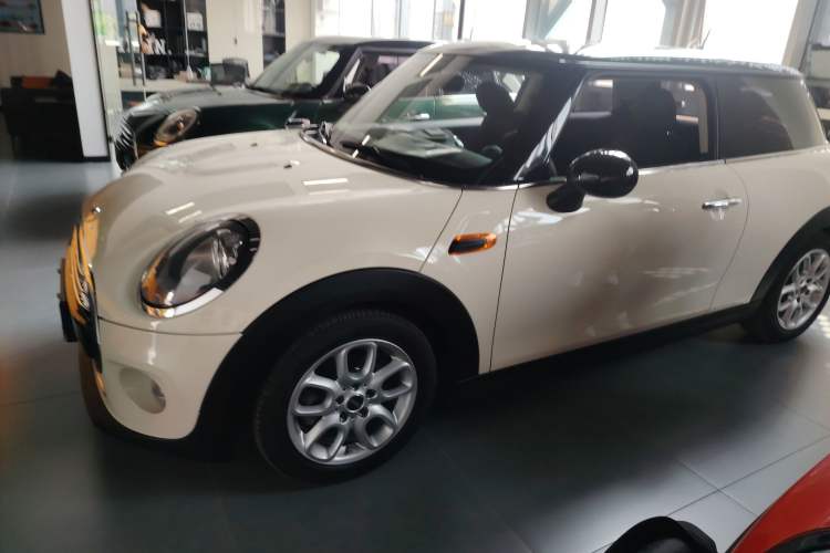 Used  MINI 2014 1.5T COOPER Fun
