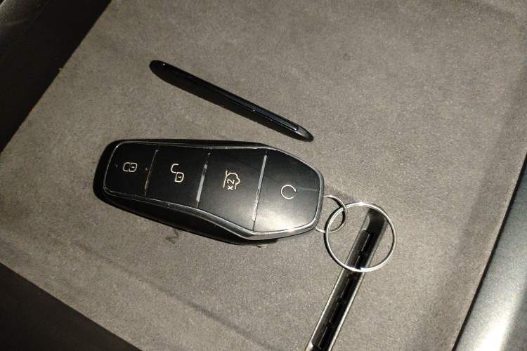 Used BYD Song L EV 2025 662 km Advanced Intelligent Driving Version
