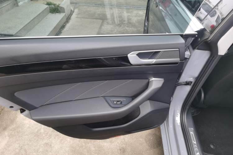 Used Volkswagen FAW-Volkswagen CC 2024 380TSI Striking Edition
