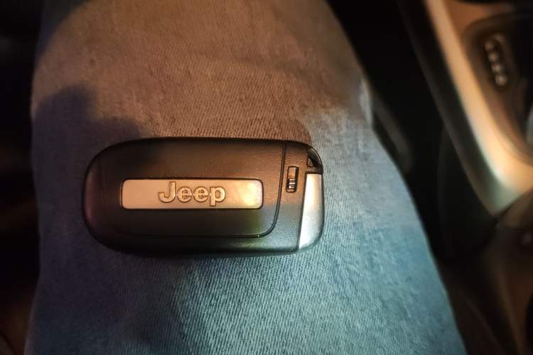 Used  Compass 2017 200T Automatic Family Edition