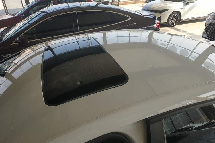 Used Chevrolet Cruze 2017 1.5L Automatic Pioneer Sunroof Edition