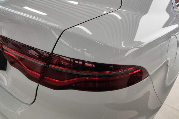 Used Jaguar XEL 2023 2.0T 250 PS R-DYNAMIC S Advanced Sport Edition
