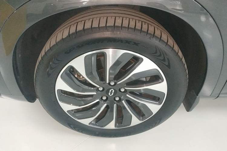 Used Hima AITO M7 2024 1.5T Rear-Drive Plus Version 5 Seats
