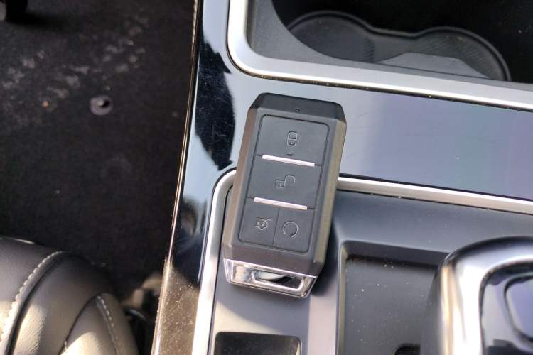 Used BYD Qin New Energy 2019 High-Range Luxury Model