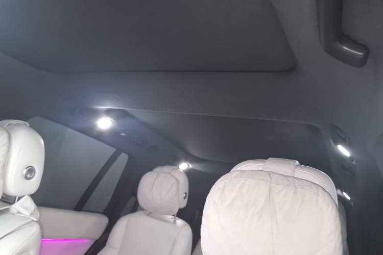 Used Li Auto L8 2023 Pro Model
