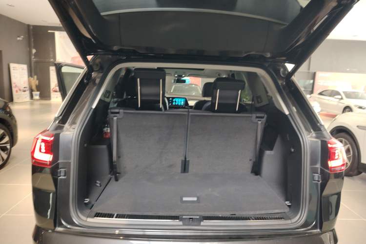 Used Volkswagen Talagon 2023 Facelift 380TSI All-Wheel-Drive Luxury Jiajing Pro 6-Seater
