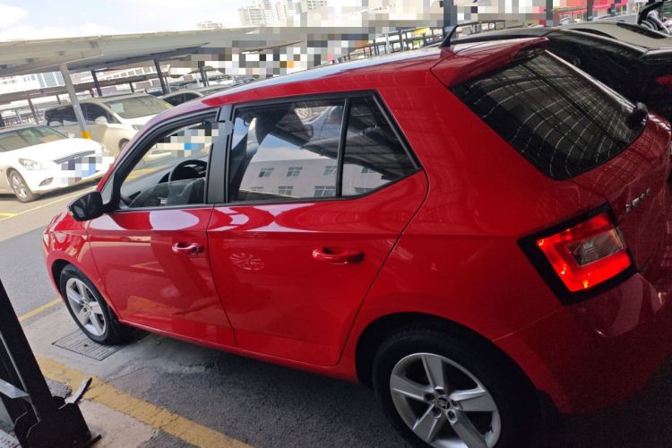 Used Skoda Fabia 2016 1.4L Automatic Car Enjoy Edition
