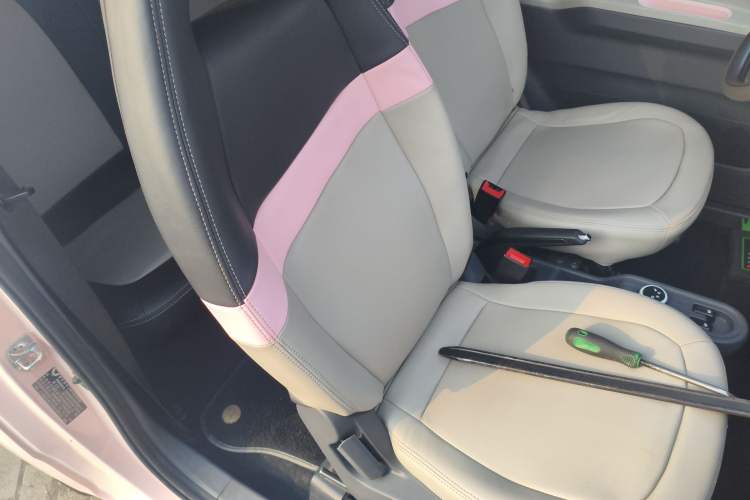 Used Wuling Hongguang MINIEV 2022 Macaron Premium Model – Lithium Iron Phosphate