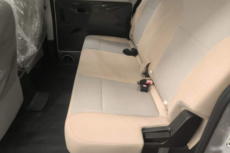 Used Wuling Hongguang V 2022 1.5L Jingqu Version Hydraulic Power Steering LAR
