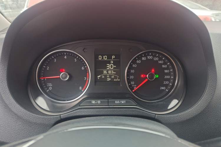 Used Volkswagen Polo 2016 1.6L Automatic Comfort Model