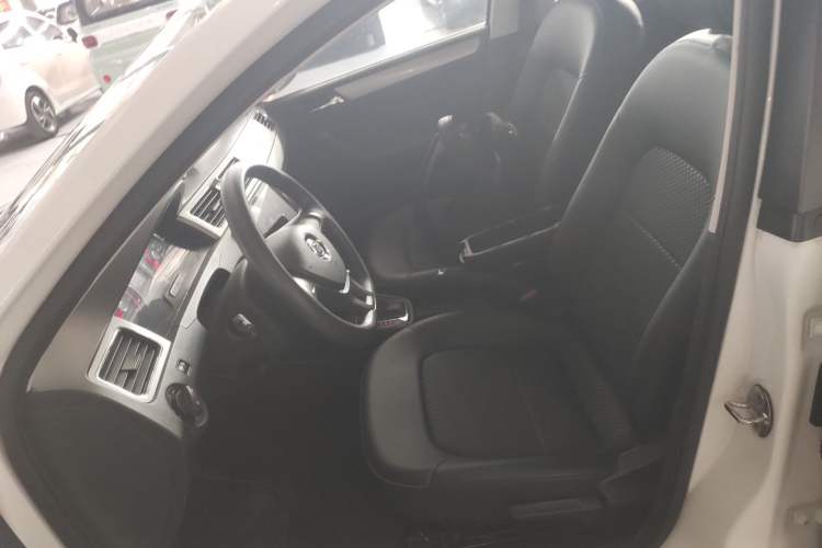 Used Volkswagen Santana 2015 Haval H6 1.6L Automatic Comfort Model