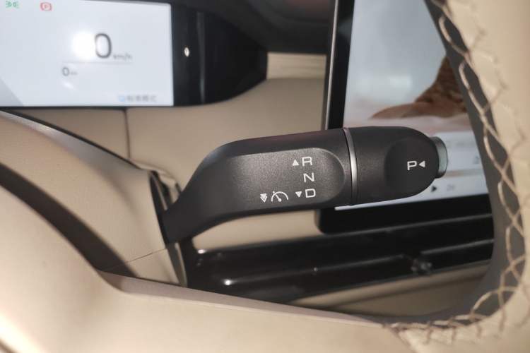 Used Wuling Bingo S 2025 Model 430km Deluxe Edition