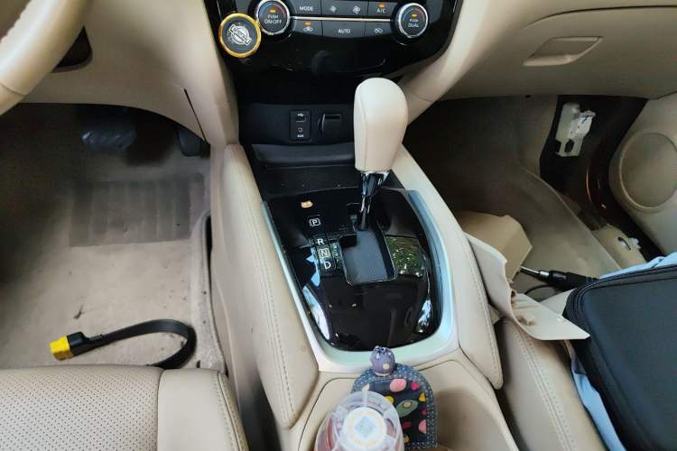 Used Nissan X-Trail 2014 2.5L CVT Luxury Edition 4WD
