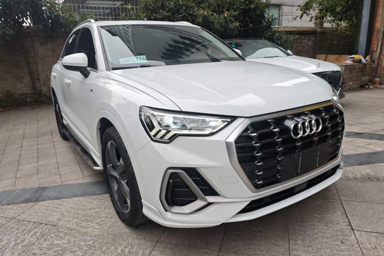 Used Audi Q3 2019 40 TFSI Fashion Dynamic Model