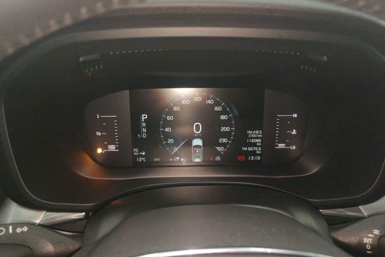 Used Volvo XC60 2019 T5 4x4 Smart Edition China VI Standard
