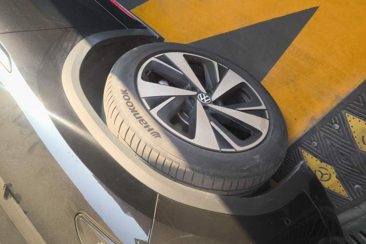 Used Volkswagen ID.6 X 2023 Ultra-Intelligent Long-Range Version