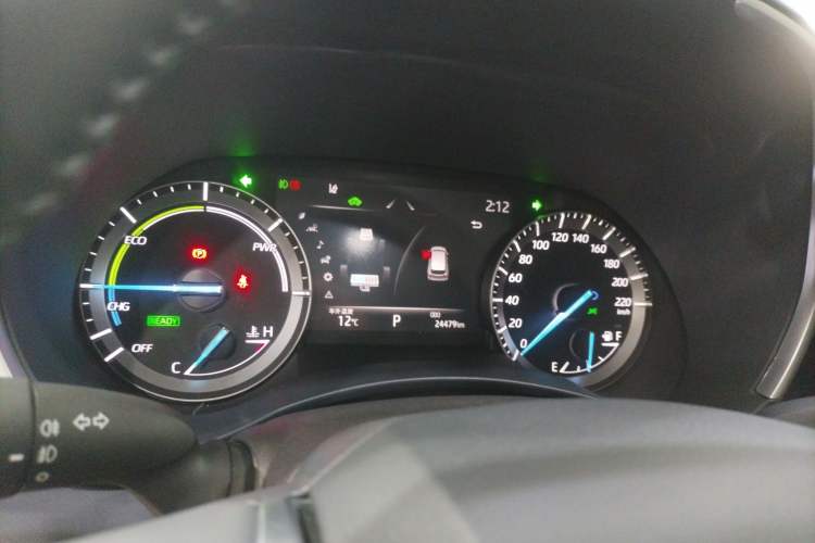 Used Toyota Highlander 2022 Dual-Engine 2.5L Four-Wheel Drive Prestige Version 7 Seats