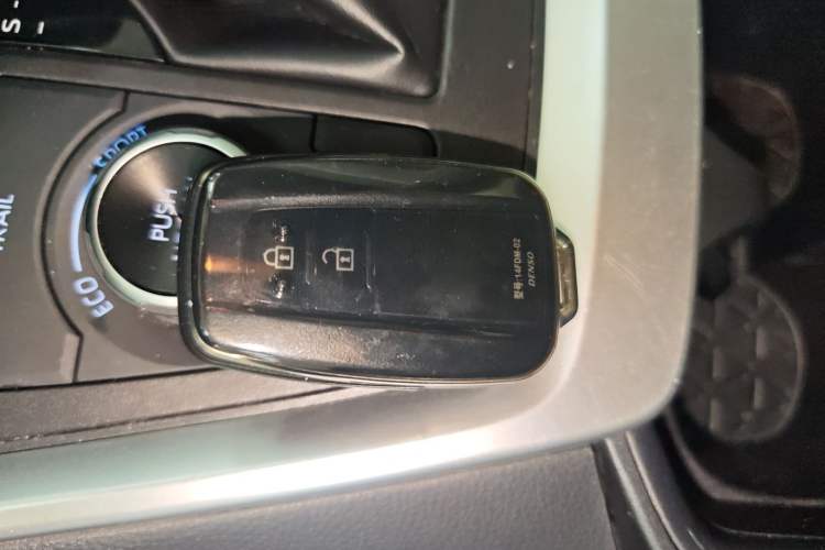 Used Toyota RAV4 2020 Dual-Engine 2.5L E-CVT Four-Wheel Drive Elite Edition
