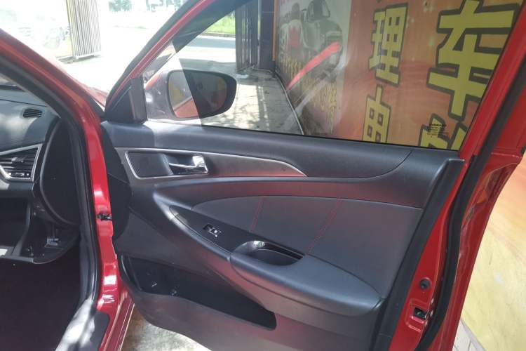 Used Changan Eado 2015 1.6L Automatic Junku Model China IV Standard
