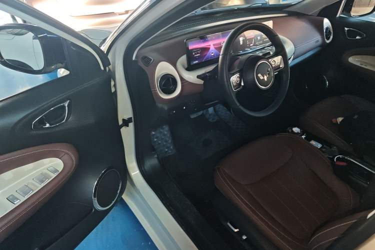 Used Wuling Bingo 2023 410 km Lingxi Deluxe Edition