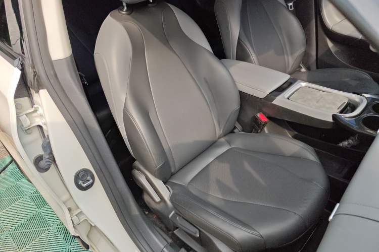 Used Dongfeng NAMMI 01 2024 New Edition 330 Air