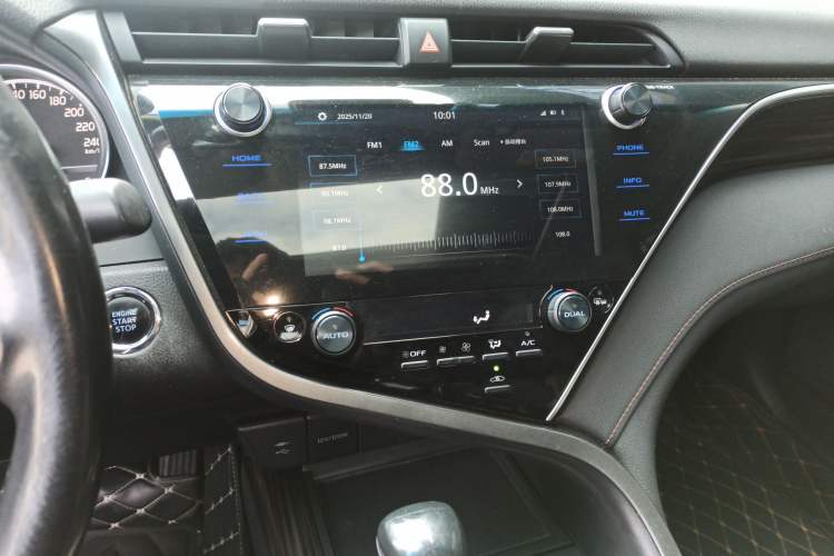 Used Toyota Camry 2019 2.0G Luxury Edition China VI Standard
