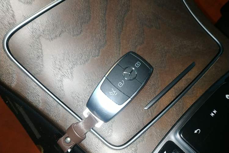 Used Mercedes-Benz GLC 2020 Facelift GLC 300 L 4MATIC Dynamic Edition
