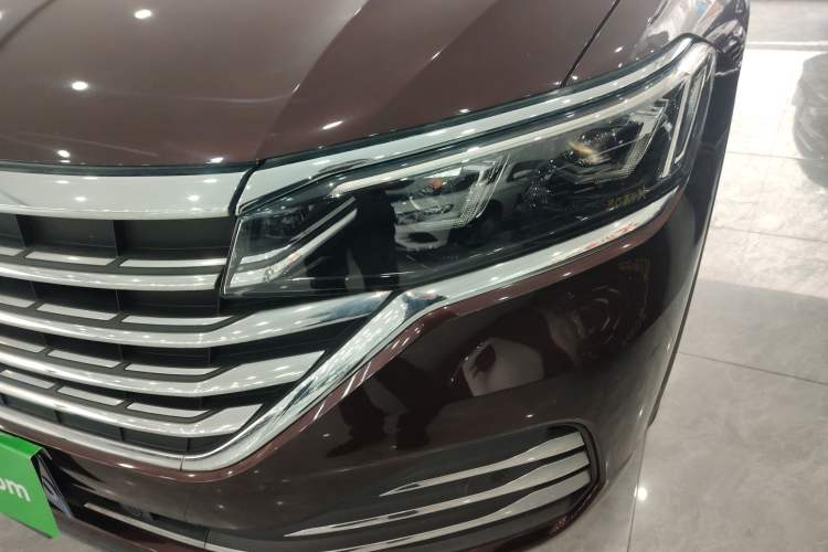 Used Volkswagen Viloran 2022 380TSI Prestige Edition
