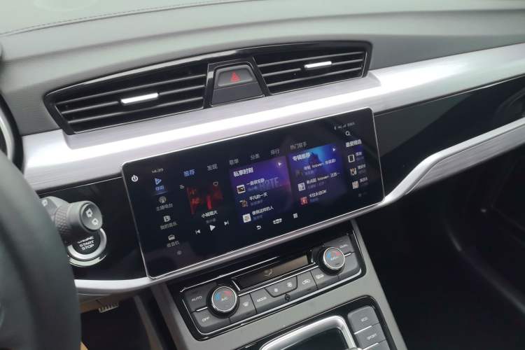 Used Geely Auto Emgrand X7 Sport 2021 Million Edition 1.8TD DCT Two-Wheel Drive Luxury Model
