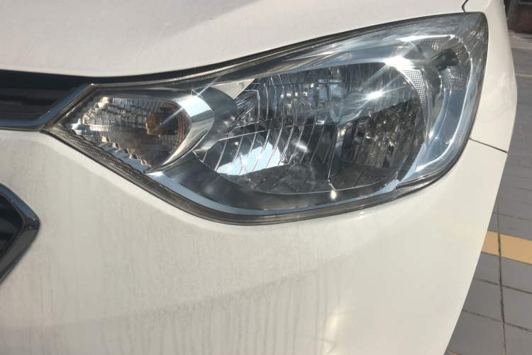 Used Chevrolet Sail 2015 Sail 3 1.5L Manual with Ideal Sunroof Edition