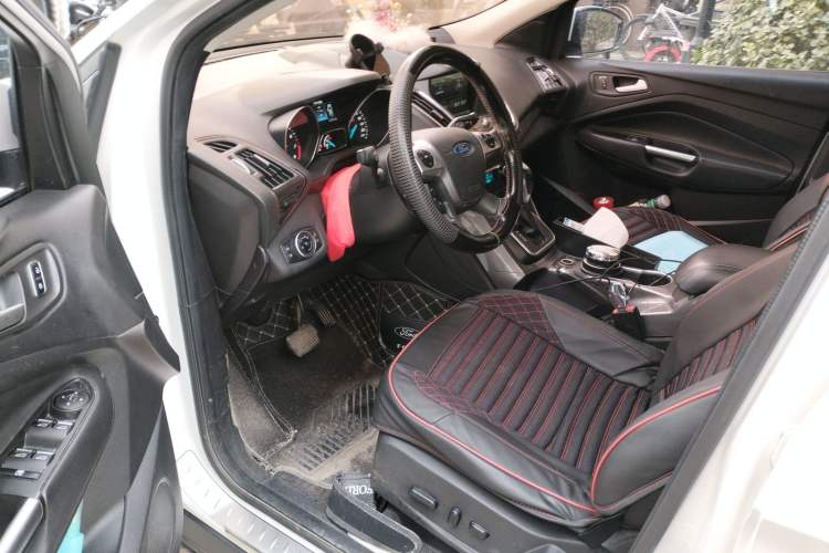 Used Ford Kuga 2015 1.5L GTDi Four-Wheel-Drive Elite Model
