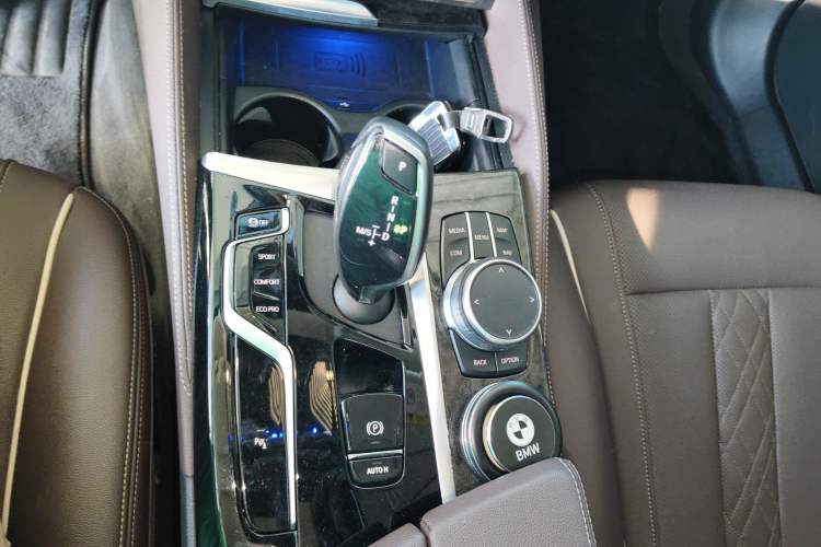 Used BMW 5 Series 2021 525Li Luxury Package
