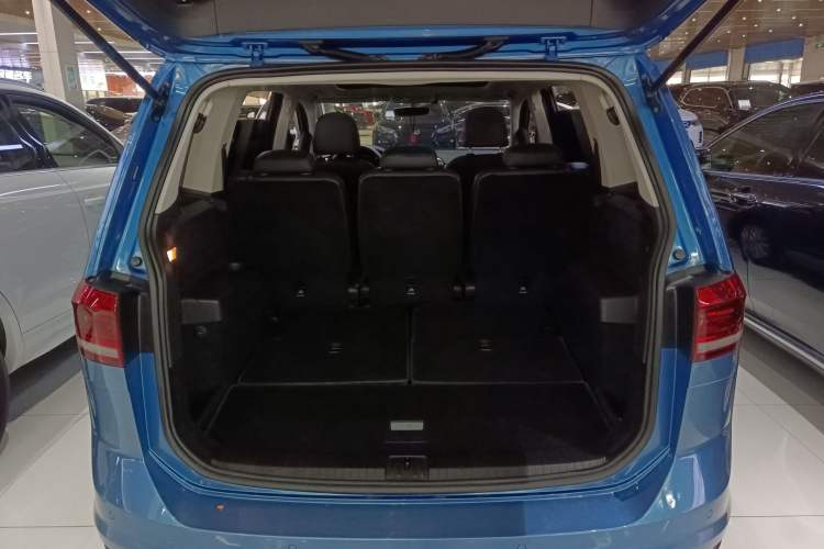 Used Volkswagen Touran 2018 Volkswagen Touran L 280TSI DSG Comfort Edition 7 Seats China V Emission Standard
