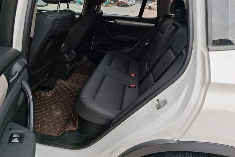 Used BMW X3 2016 sDrive20i
