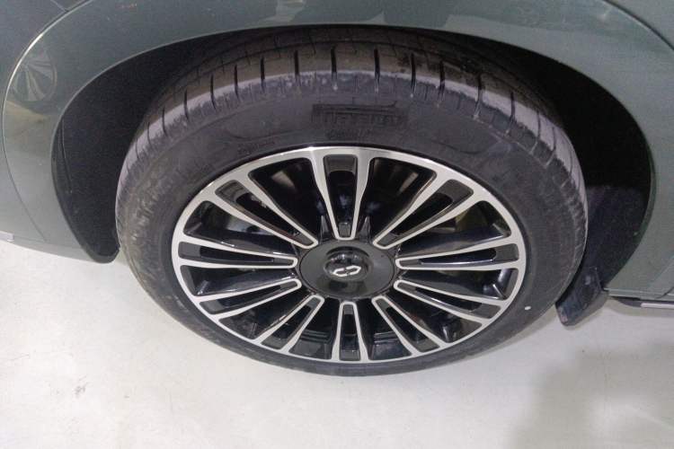 Used Hima AITO M7 2024 1.5T Intelligent Driving 4WD Max Edition 5 Seats