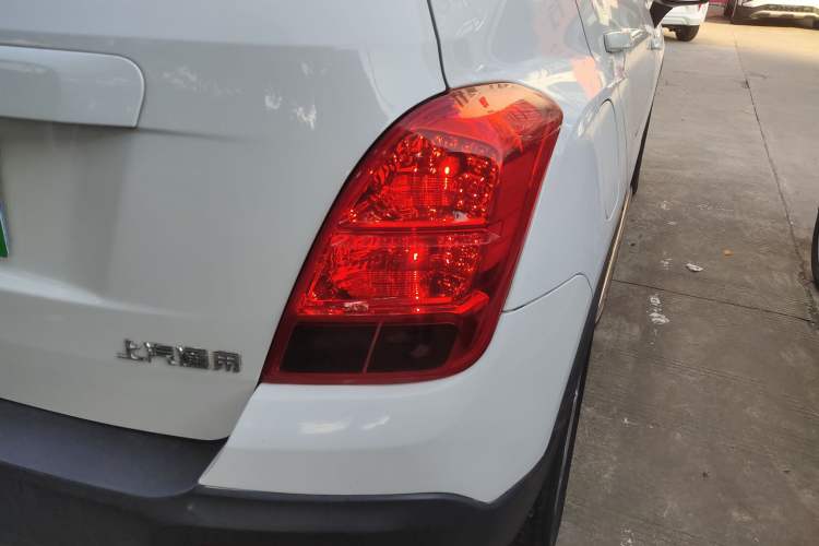 Used Chevrolet Trax 2016 1.4T Automatic Two-Wheel Drive Comfort Version with Sunroof
