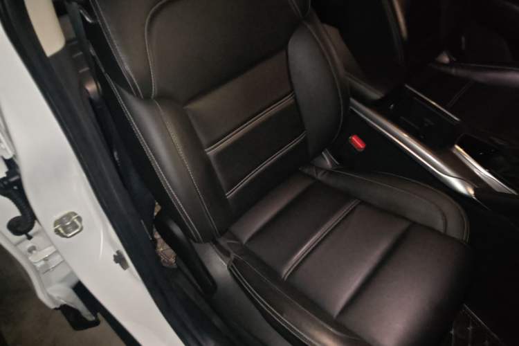 Used Renault Koleos 2018 2.0L Two-Wheel Drive Leading Edition