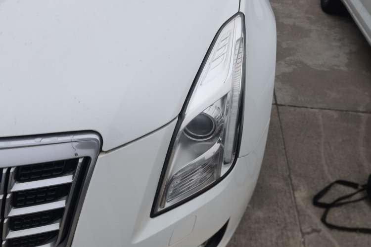 Used Cadillac XTS 2015 28T Comfort Model
