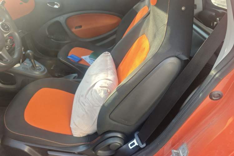 Used  fortwo 2015 1.0L 52 kW Hardtop Passion Edition