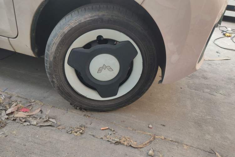 Used Wuling Hongguang MINIEV 2021 Macaron Fashion Edition Lithium-Ion Battery