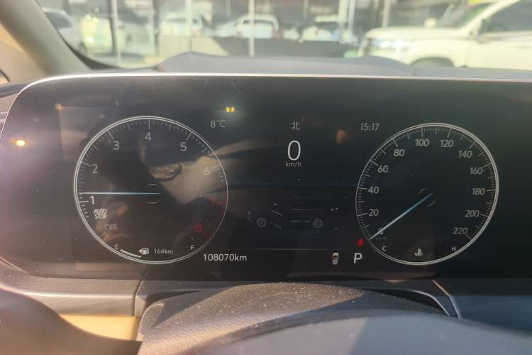 Used Buick GL8 2022 ES Landtrek 653T Luxury Edition