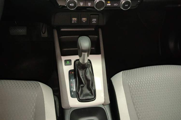 Used Honda LIFE 2021 1.5L CVT CRO-S Fun Edition
