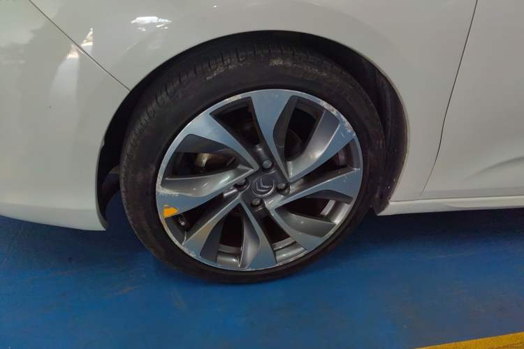 Used Citroen C4L 2014 1.6THP Intelligent Drive Automatic Dynamic Model
