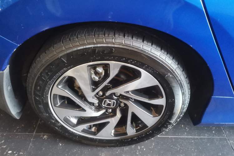 Used Honda Civic 2016 220TURBO CVT Luxury Edition
