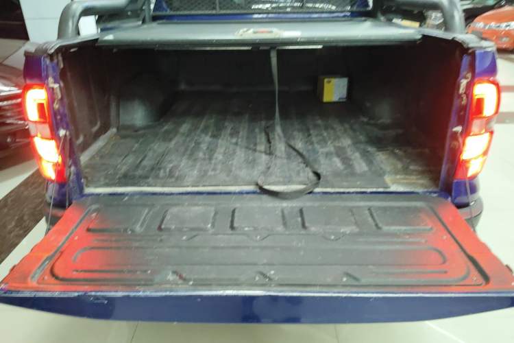 Used Chana F70 2021 2.4T Gasoline Automatic 4x4 Executive Version Standard Wheelbase 4K22D4T
