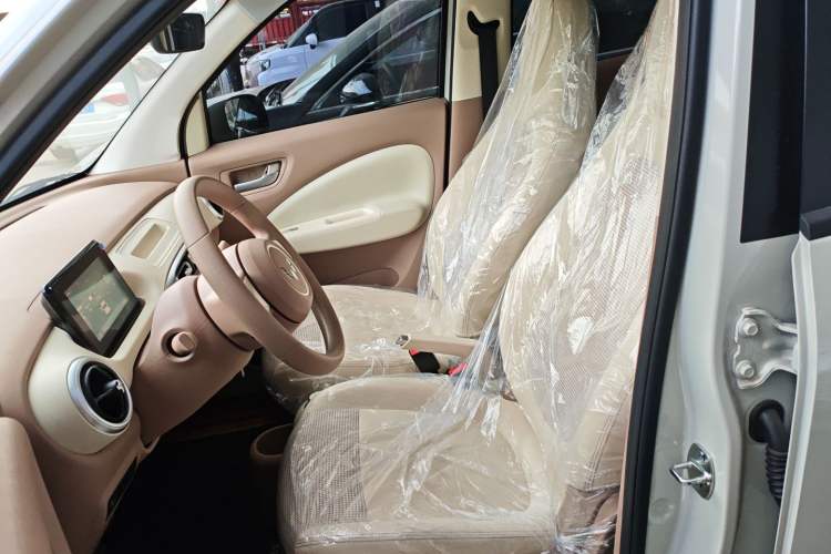 Used Wuling Hongguang MINIEV 2025 Four-Door Version Advanced Edition
